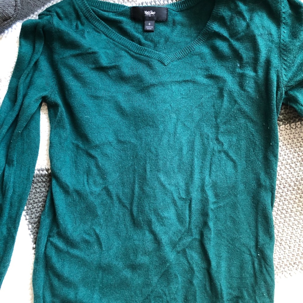 Mossimo sweater